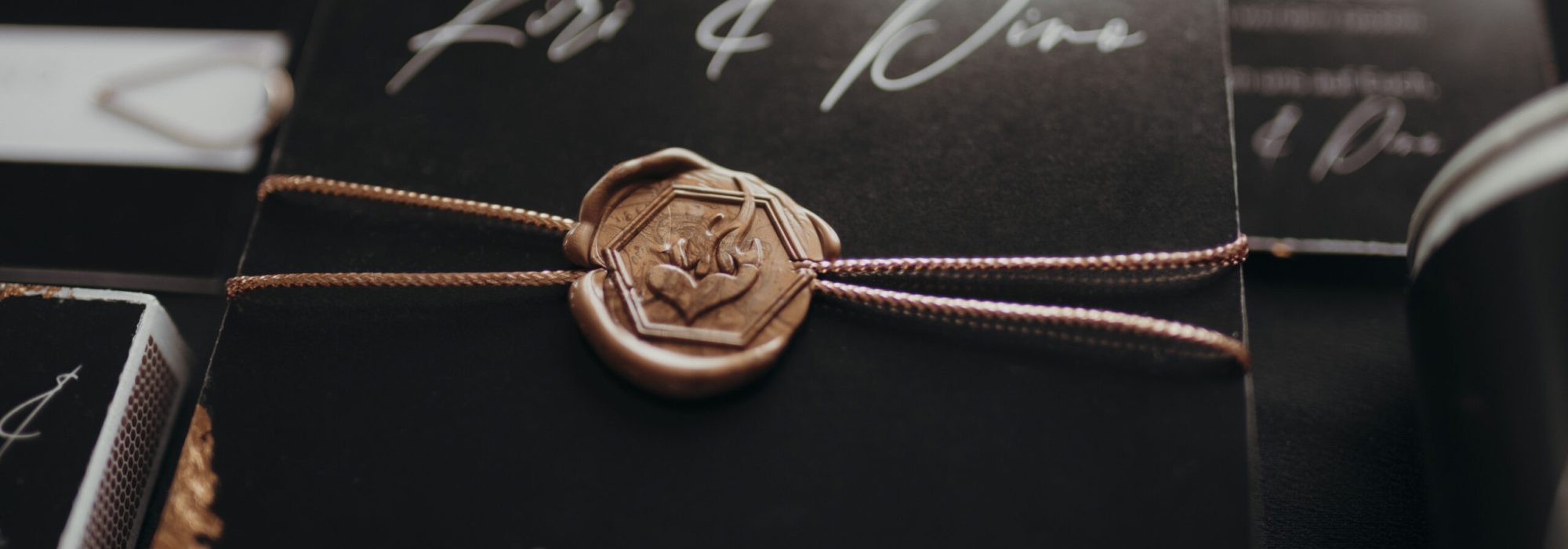 Hochzeitsplanerin sabrina, stuttgart und umgebung, hochzeit in schwarz weiss kupfer papeterie